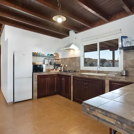 Holiday home Almar Tinajo